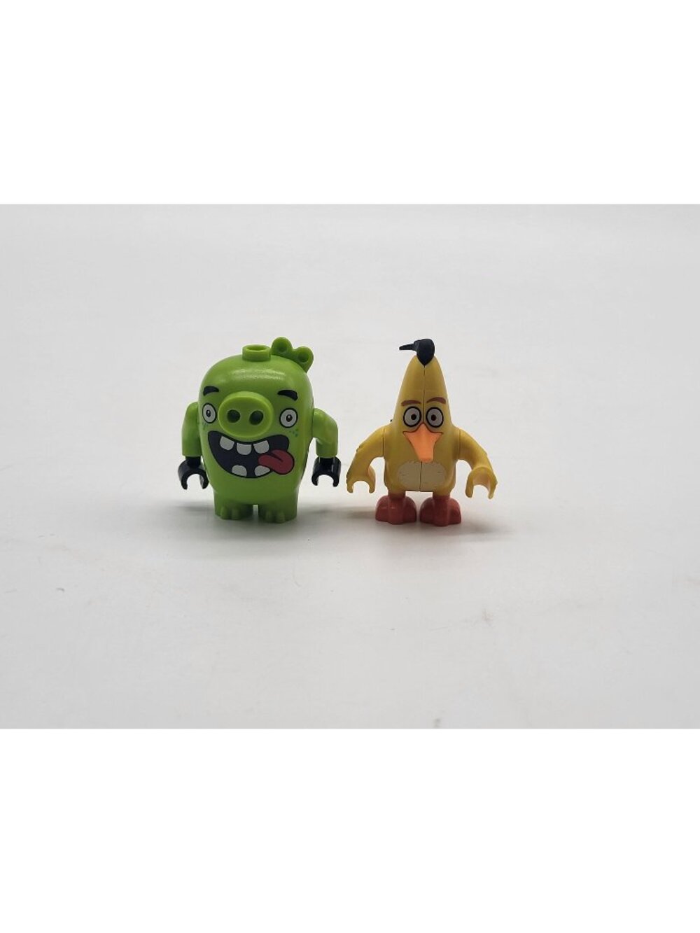 Lego Angry Birds Minifigures Green Piggy 1 Open Mouth Tongue and Yellow Chuck